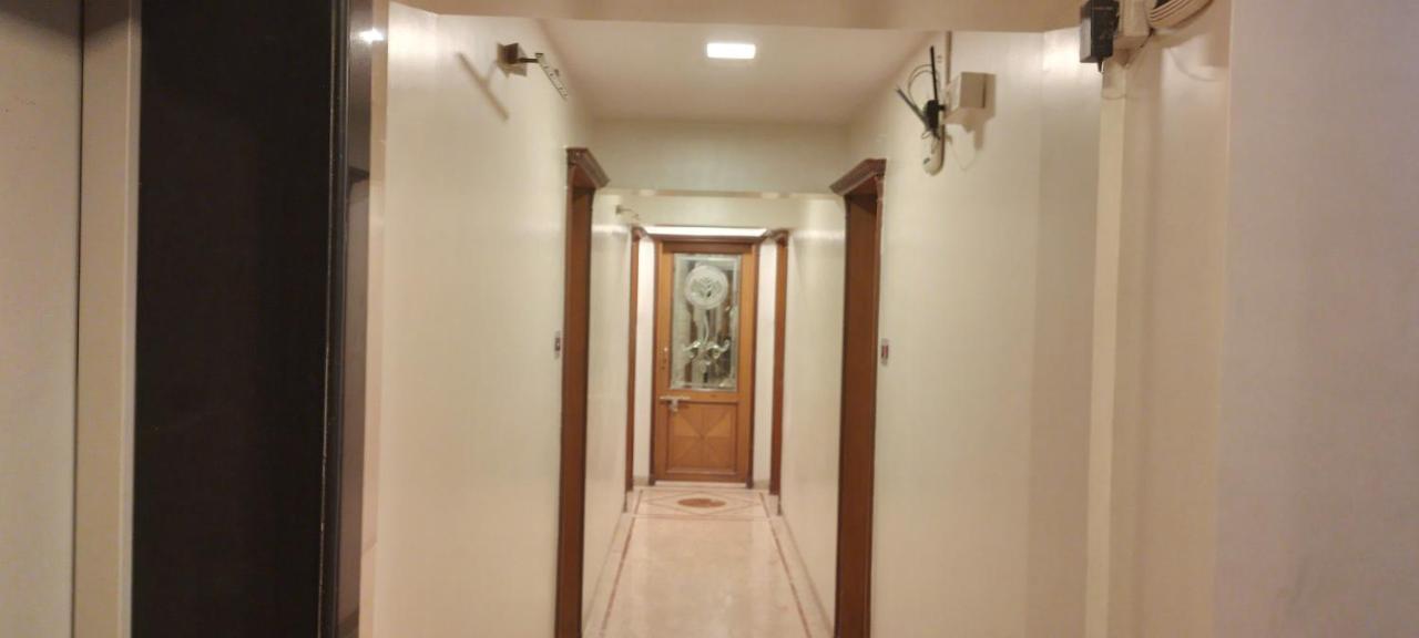Shine Hospitality Palace Mumbai Exterior photo